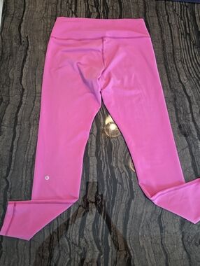 lululemon athletica Bright Pink Active Legging Detail Worn 3 Times